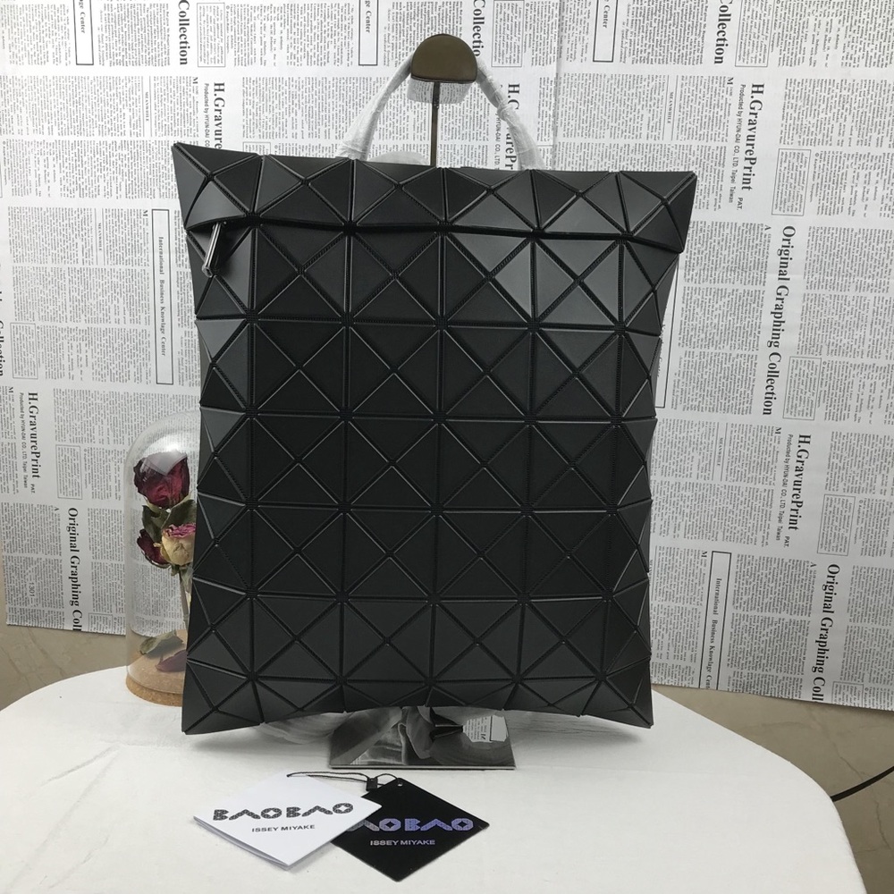 BAO BAO ISSEY MIYAKE
FLAT PACK Backpacks black